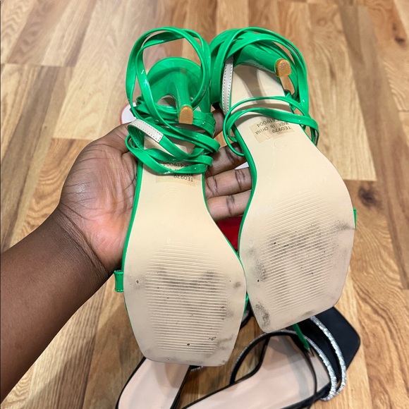 3 pairs of heels for $15 - Picture 4 of 12